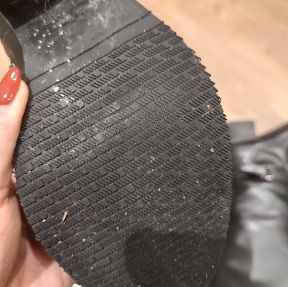 Naturalized black leather boots - Picture 5 of 14